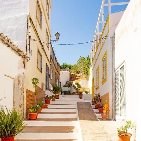 Modern & Cosy Townhouse - Casa Dos Irmaos Holiday home