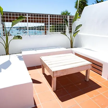 Semesterbostad Modern & Cosy Townhouse - Casa Dos Irmaos