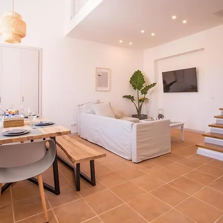 Modern & Cosy Townhouse - Casa Dos Irmaos Hébergement de vacances